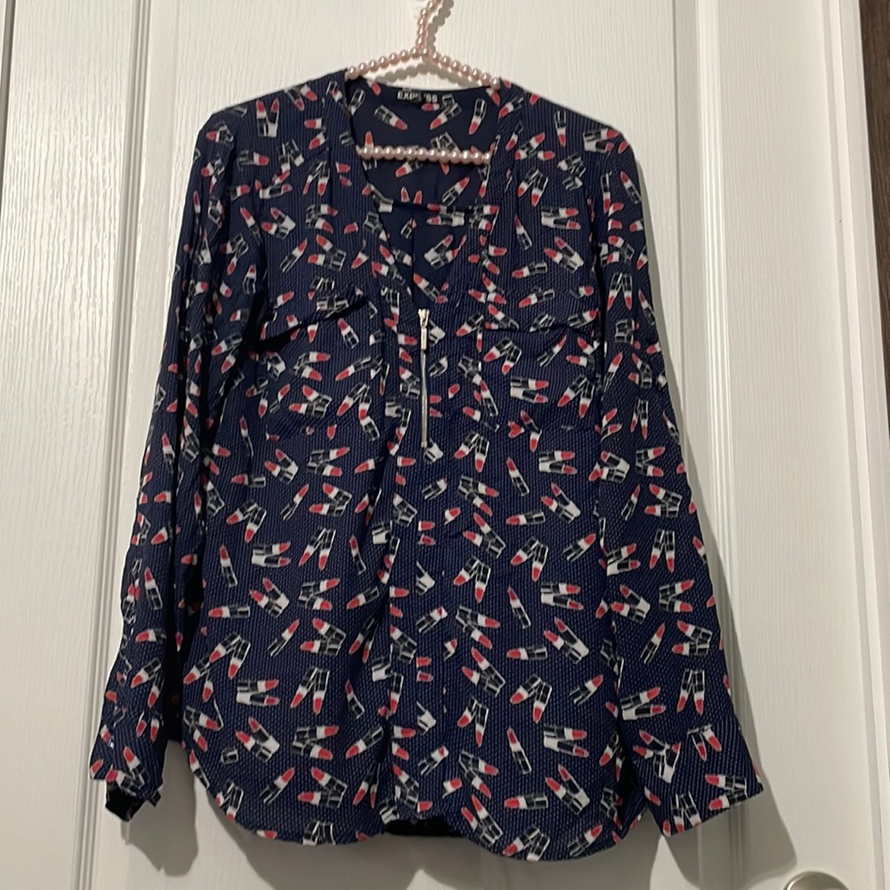 Express Lipstick Print Blouse